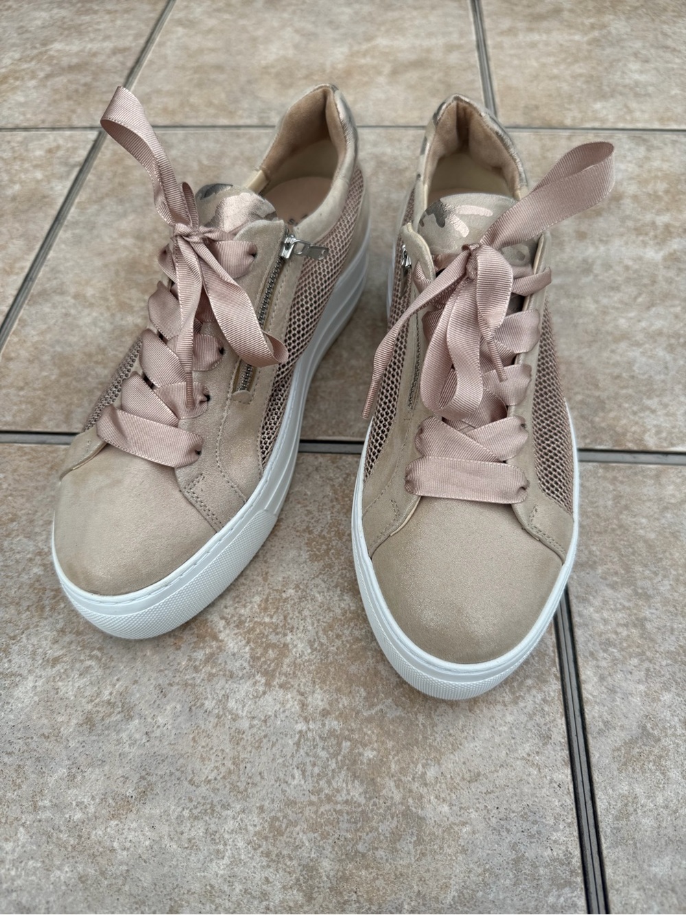 Softwaves Women's Casual Platform Sneakers